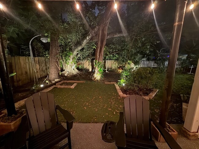Photo - 833 SW 11th Ct House