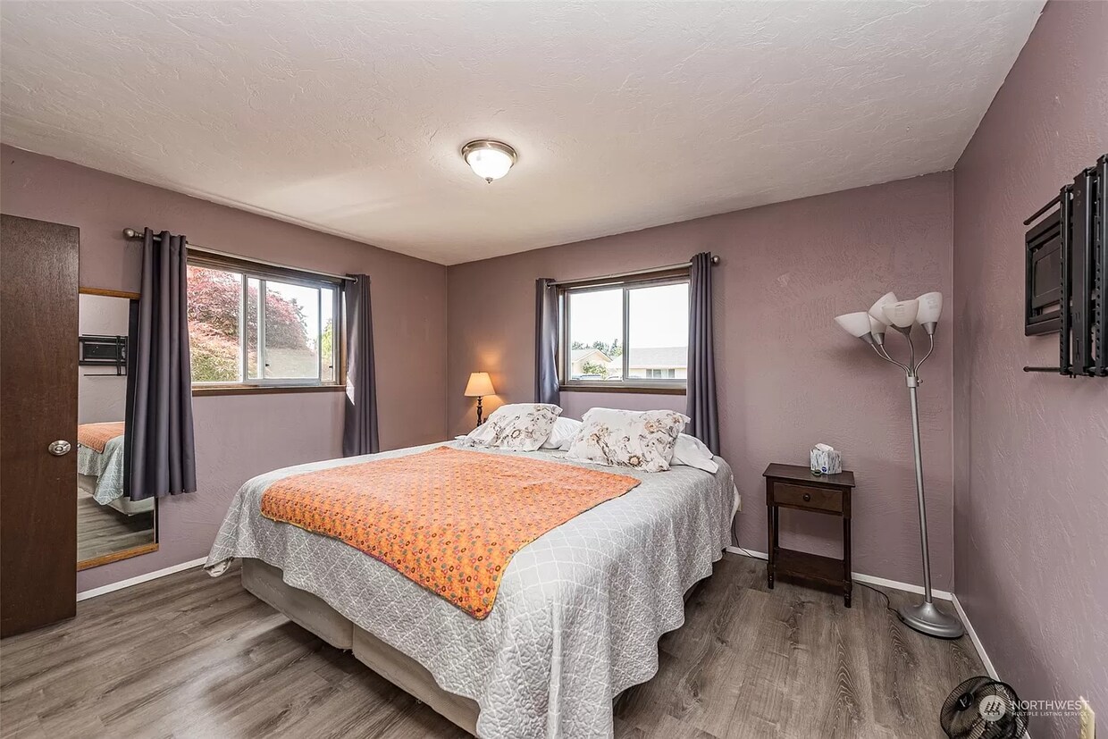 Foto principal - 725 E Alder St