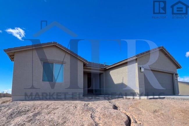 Foto del edificio - 3Bed/2Bath House in Tonopah! $399 MOVE-IN ...