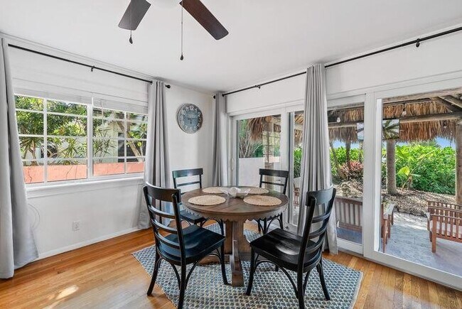 Foto del edificio - 381 Zenith Ln