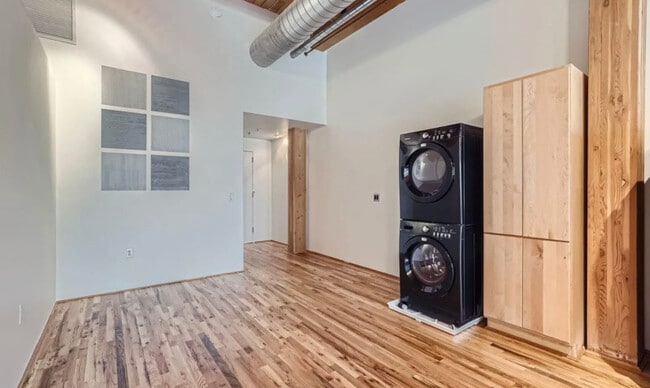 Building Photo - 2955 Inca St