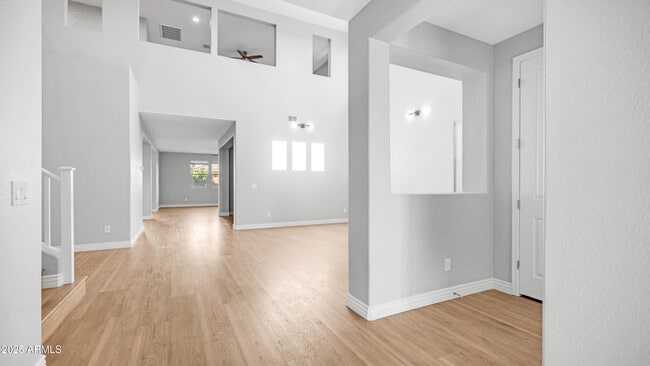 Building Photo - 4349 S Helix