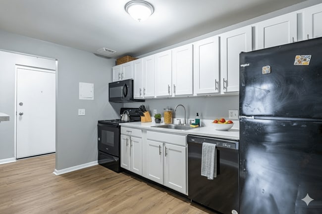 Building Photo - Willowbrooke Apartments & Townhomes