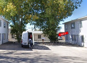 Building Photo - 864 N 5th St