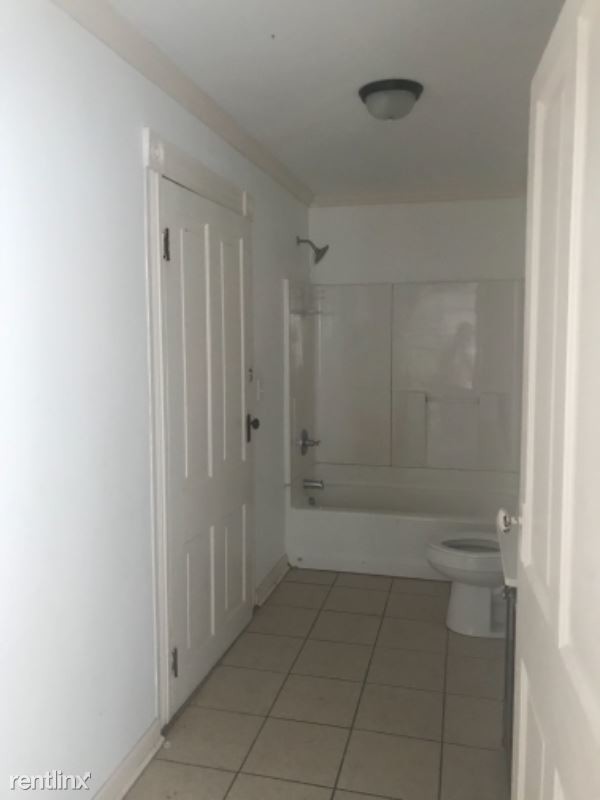 Building Photo - 1012 Canal Blvd