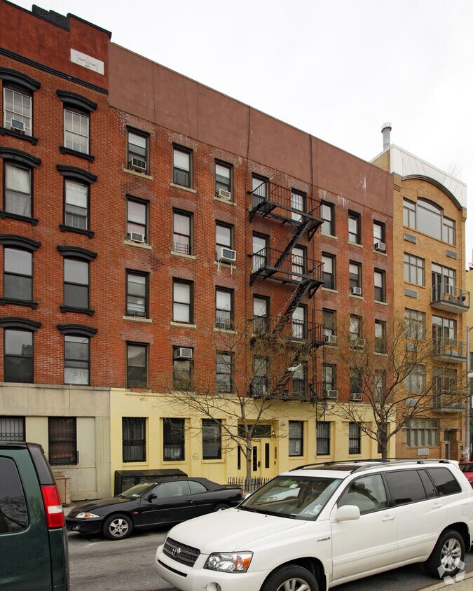 Primary Photo - 290 E Second St