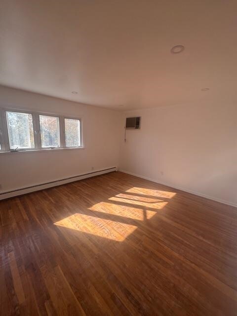 Foto del edificio - 45 Edwards Ct