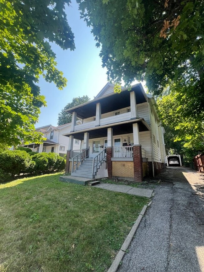 Building Photo - 3292-3294 W. 111th St