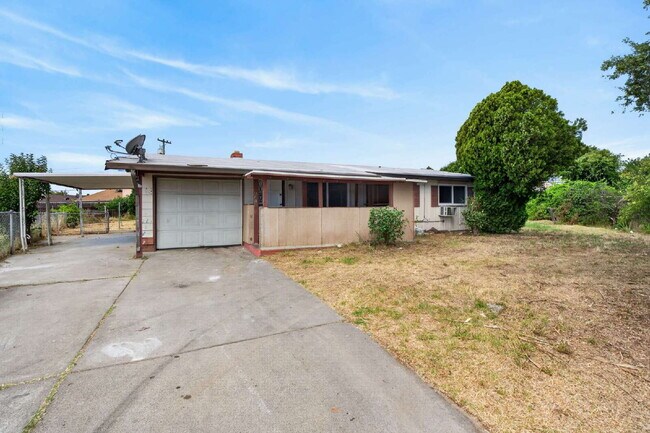Foto del edificio - Charming 3-Bed Gem in Sacramento - Cozy 980 Sq Ft Home Awaits!