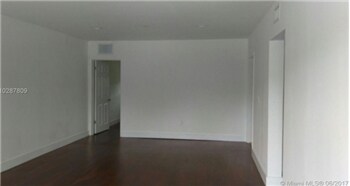 Building Photo - 9760 Bay Harbor Ter