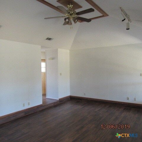 Foto del edificio - 1107 Tyler Dr