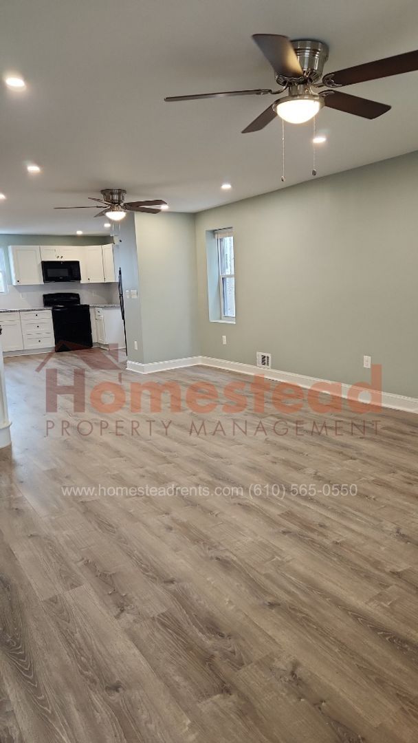 Foto del edificio - NEW 3 Bedroom House in Trainer!