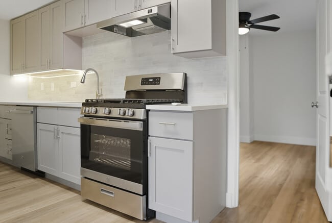 Photo - 1364 Lafayette St Apartment