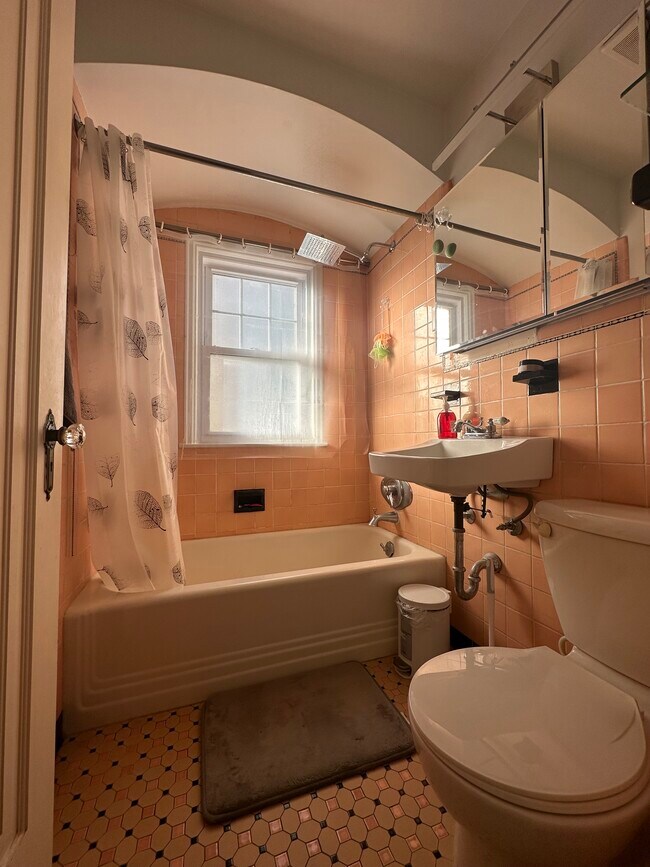 Building Photo - 1700 Blair Ave