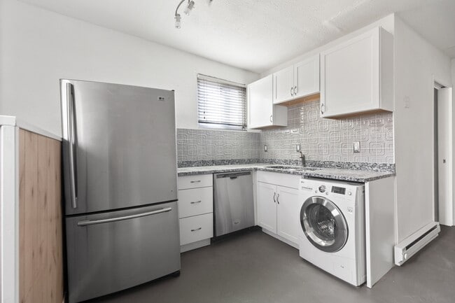 Building Photo - 3521 Osage St