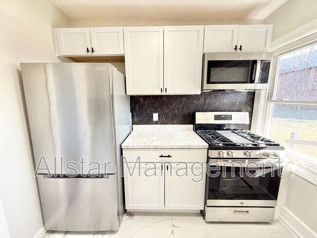 Foto del edificio - 924 Spring Ave NE