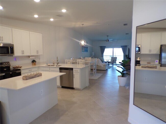 Foto del edificio - 14261 Heritage Landing Blvd