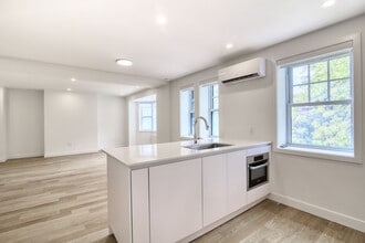Building Photo - 1 Rosemount