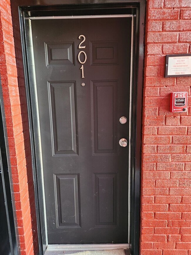 Foto del edificio - 244 60th St NE