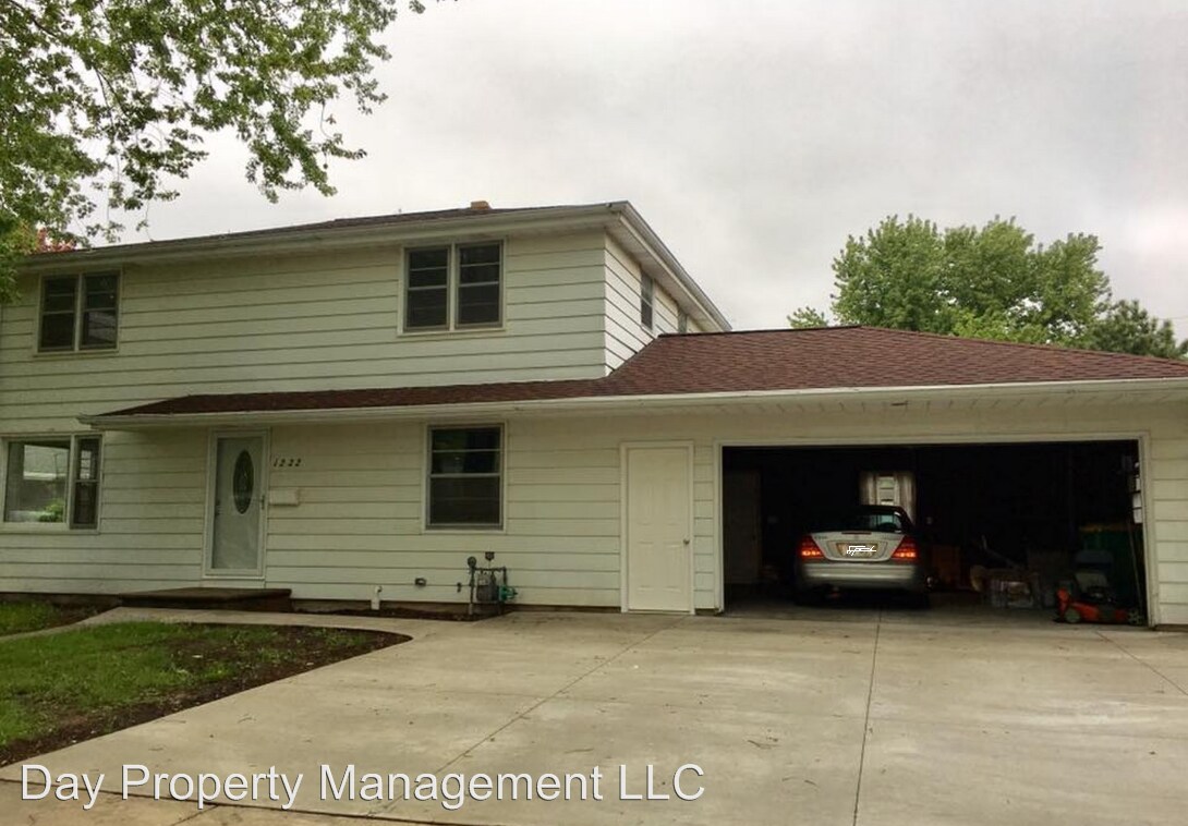 Primary Photo - 4 br, 1.5 bath House - 1222 Thorndale St.