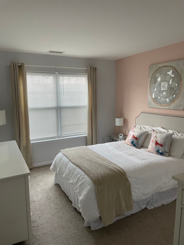 Master Bedroom - 2 Bland Ct