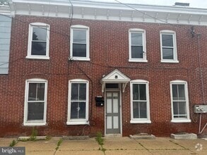 Building Photo - 1317 W 3rd St