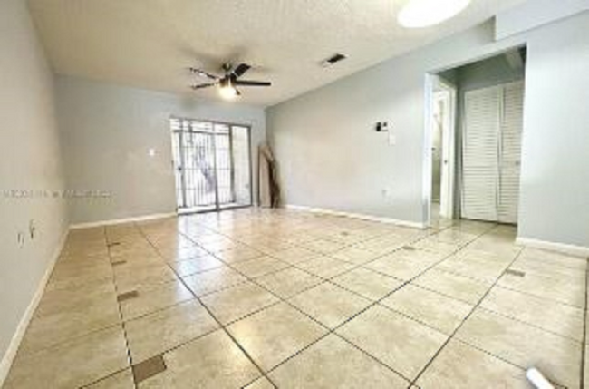 Building Photo - 8057 SW 21st Ct