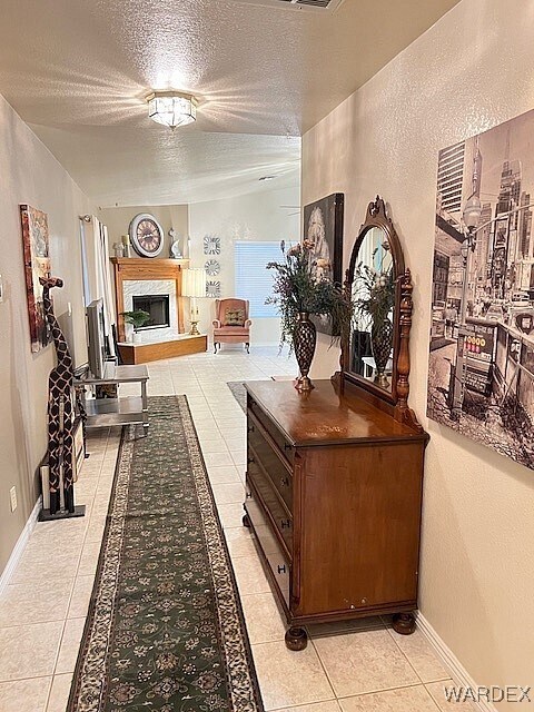 Foto del edificio - 1736 Davis Ave