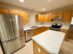 Building Photo - 5731 Cougar Ln