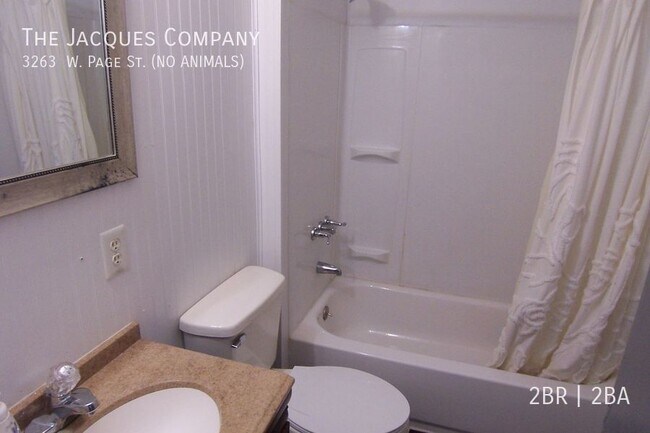 Foto del edificio - 3263 W Page St