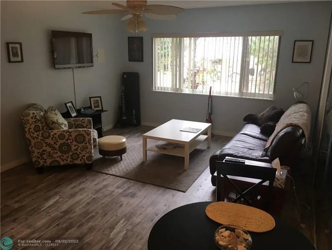 Photo - 500 SE 15th St Apartment