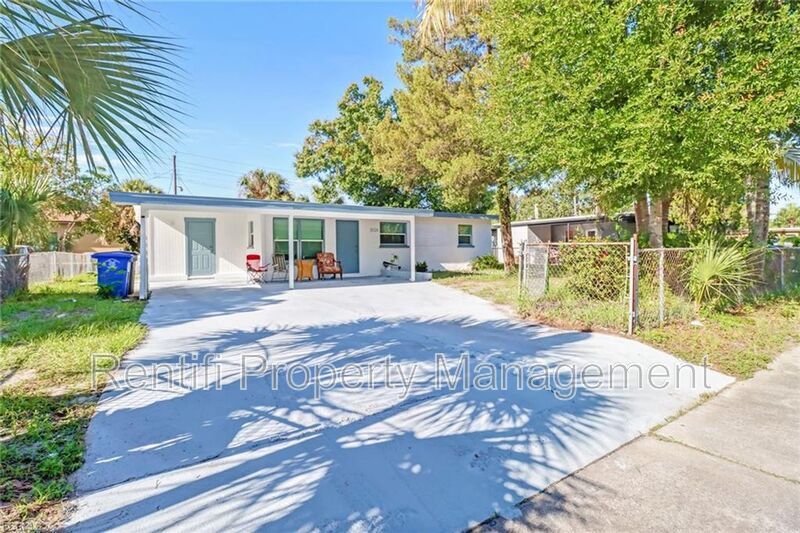 Primary Photo - 3026 2nd St