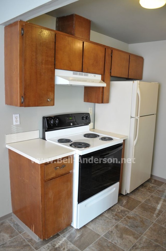 Building Photo - 1601 Maple Ln
