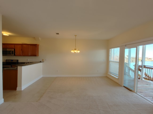 Foto del edificio - 118 Lakeview Dr