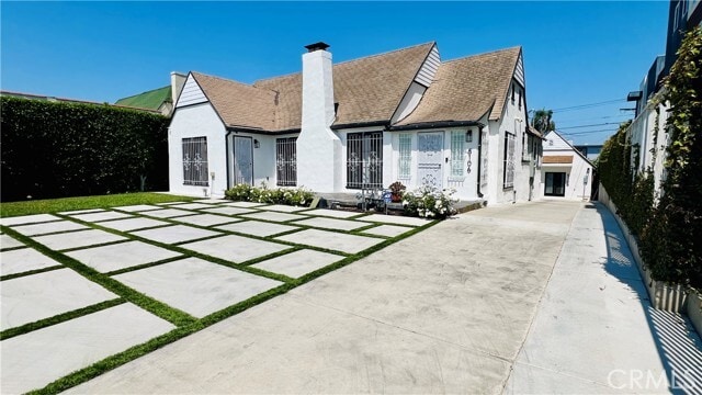 Building Photo - 5106 Crenshaw Blvd