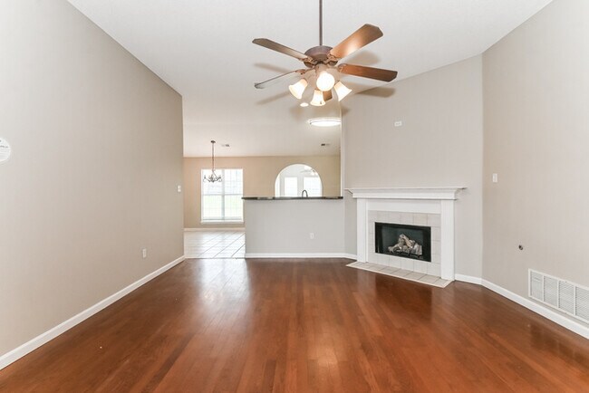 Foto del edificio - 5682 Hunters Chase Dr