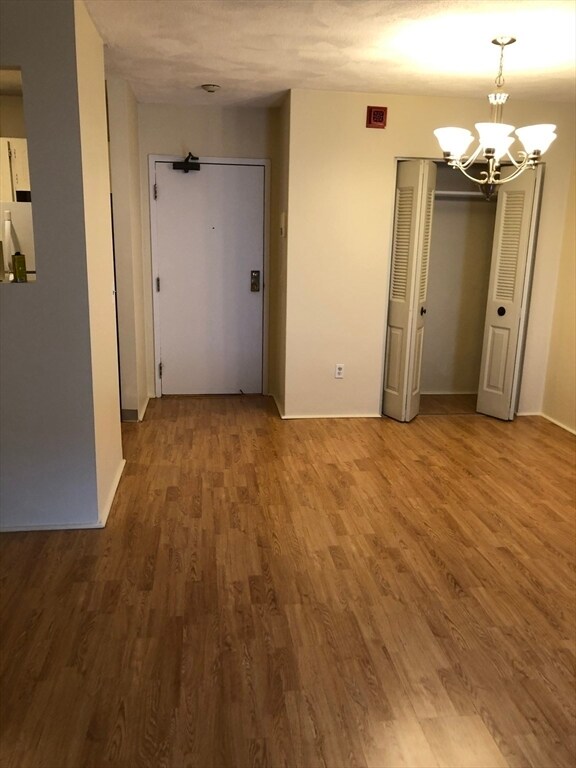 Building Photo - 245 Sea St