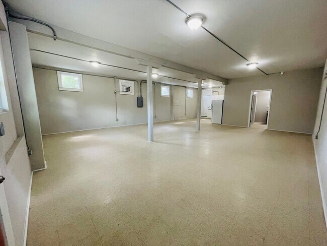Foto del edificio - Renovated Duplex Studio - Downstairs Unit ...