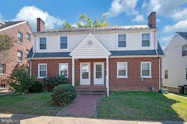 Foto del edificio - 520 Charlotte St