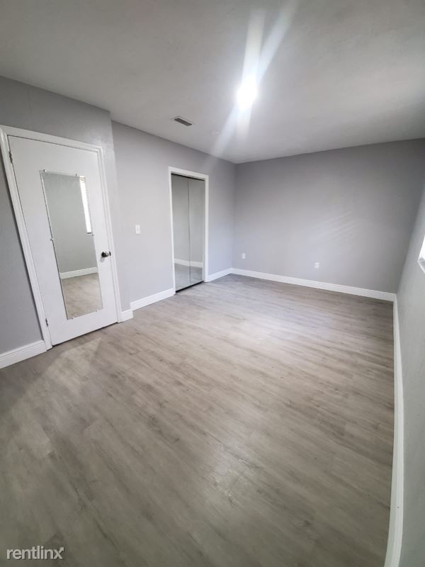 Foto del edificio - 3 br, 1 bath House - 5660 State Road 11