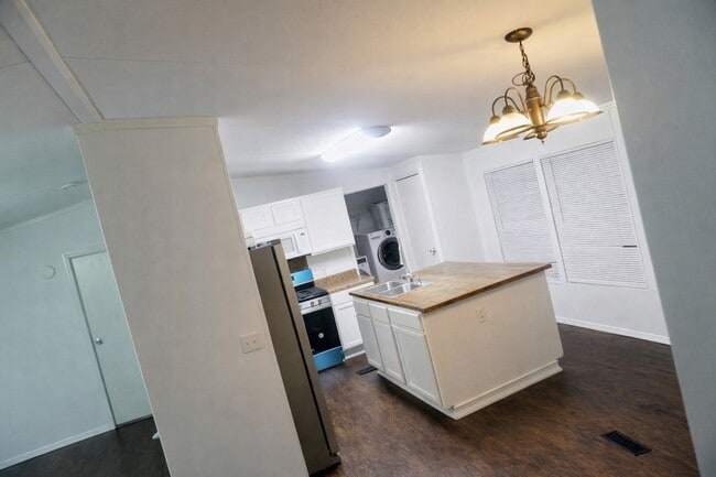 Foto del edificio - 26331 Pinion Creek Rd