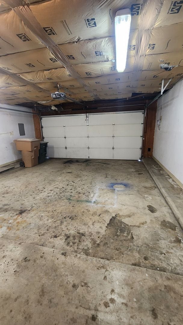 Building Photo - 3509 Rosemary Ct