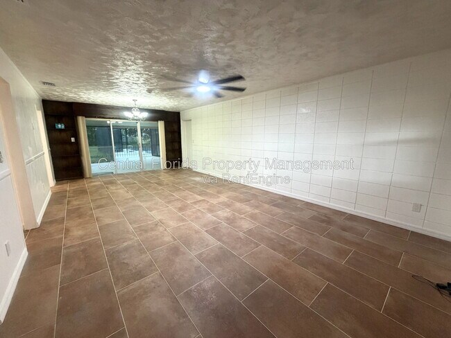 Building Photo - 2615 Grove Ave