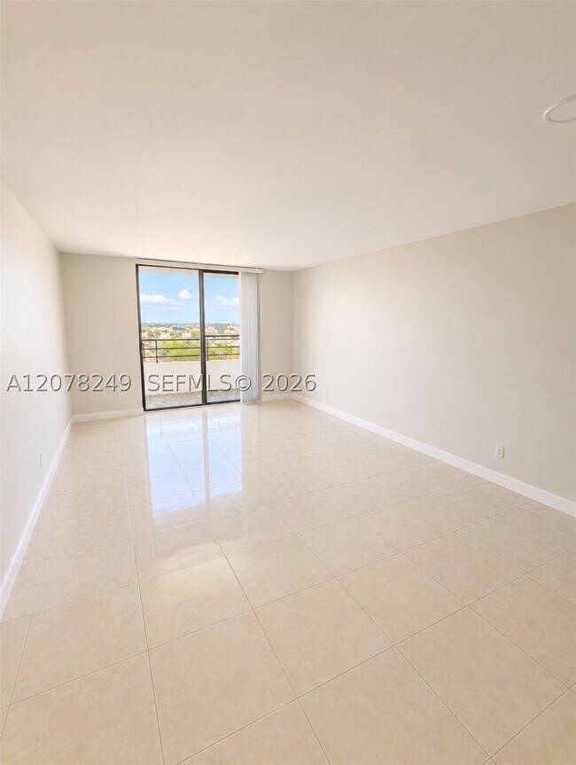Foto del edificio - 600 Three Islands Boulevard