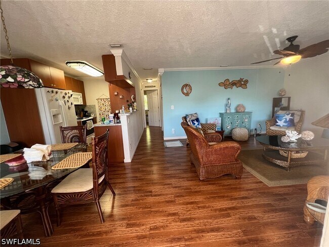 Building Photo - 4603 Bayshore Dr