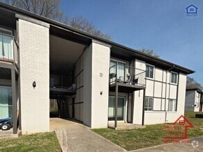 Building Photo - 235 Vinewood Rd