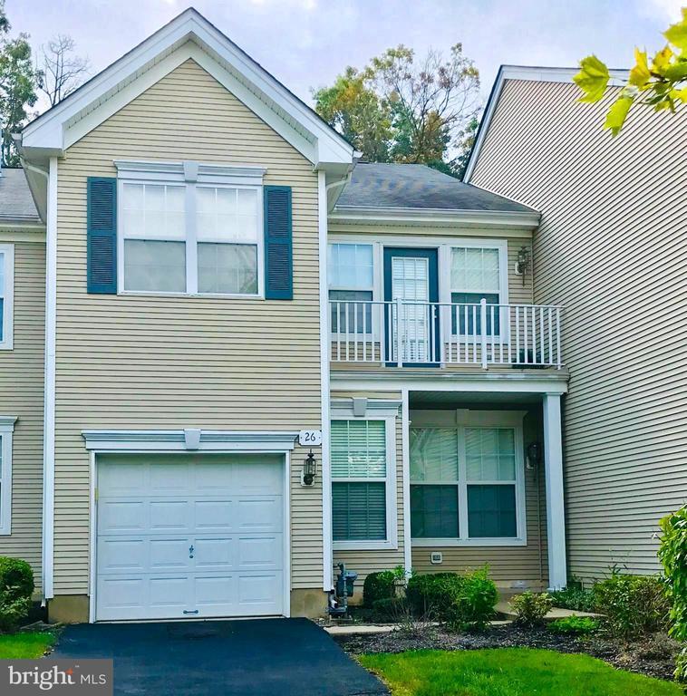 Foto principal - 26 Normandy Dr