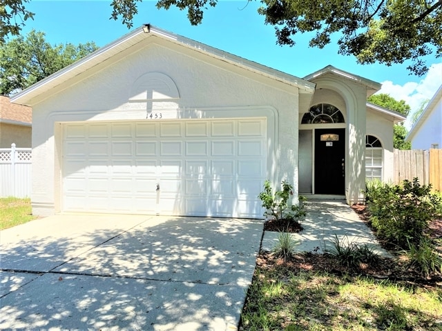 Building Photo - 1453 Mohrlake Dr