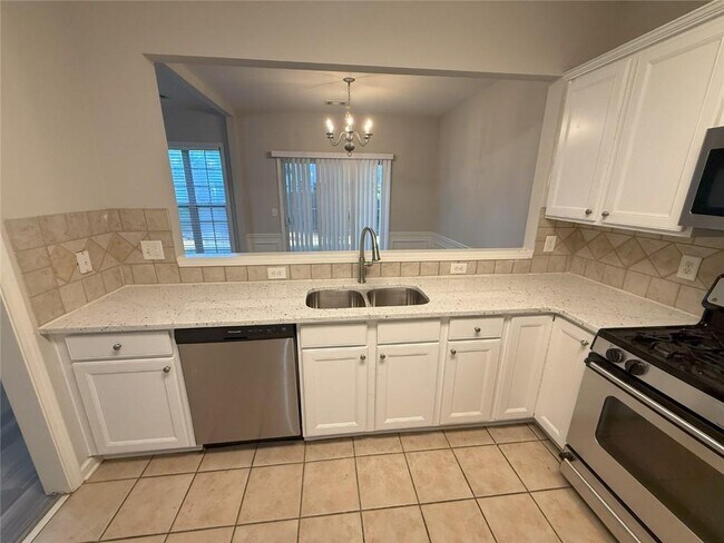 Building Photo - 13340 Marrywood Ct