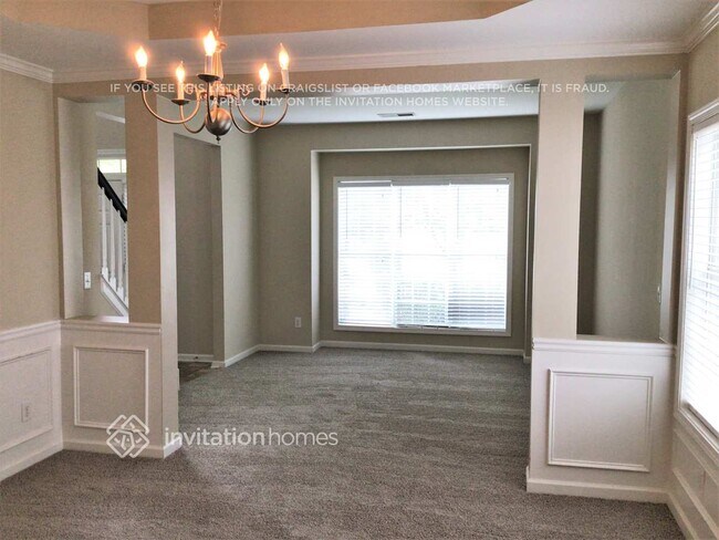 Foto del edificio - 4029 Saddlebrook Creek Dr